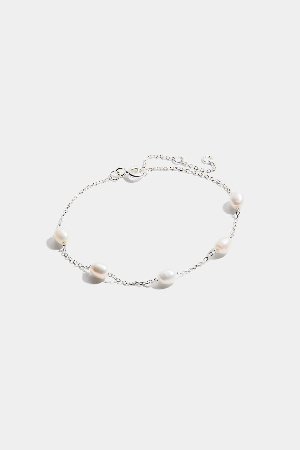 Armbånd i ekte sølv med ovale perler