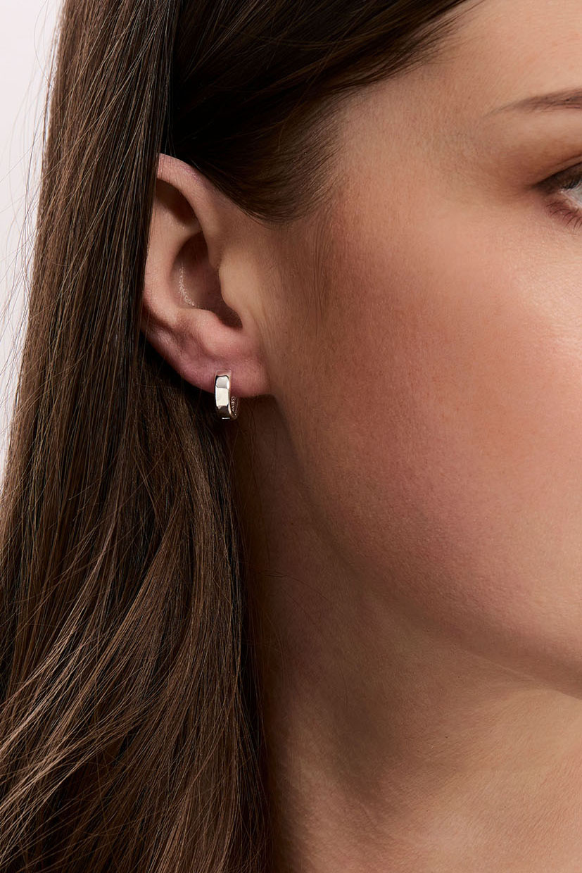 Brede minihoops i ekte sølv