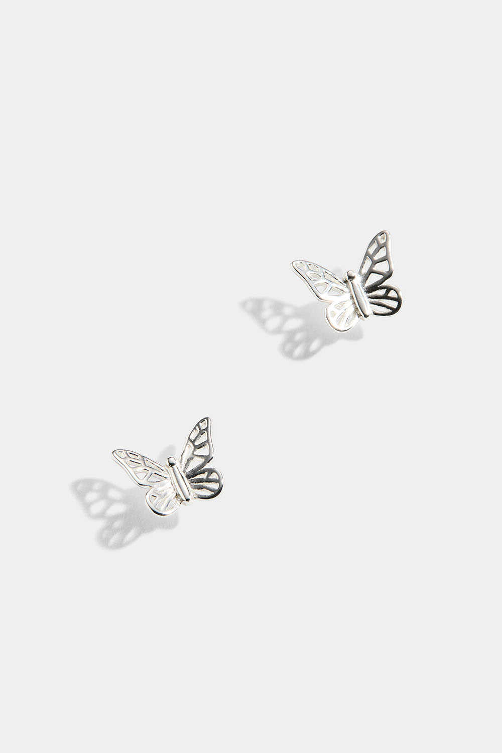 Øredobber i ekte sølv med sommerfugler