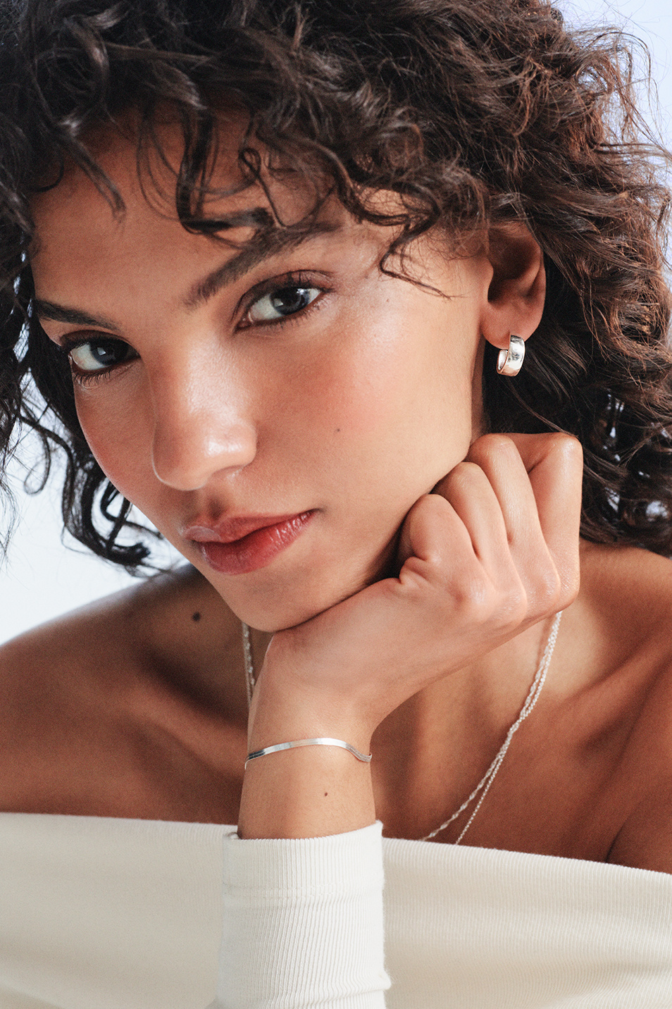 Brede hoops i ekte sølv