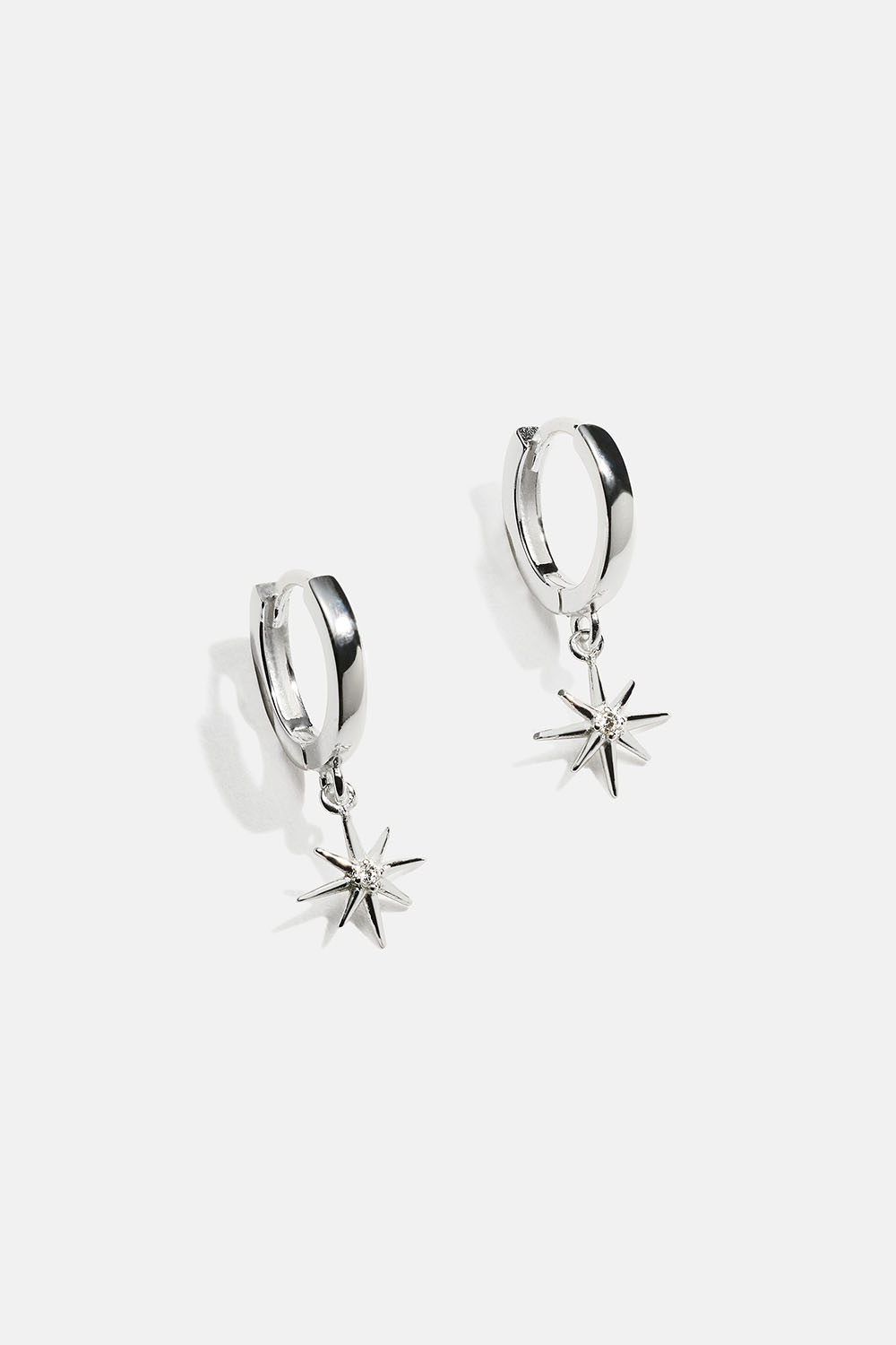 Øreringer i ekte sølv med stjerner og kubisk zirkonia