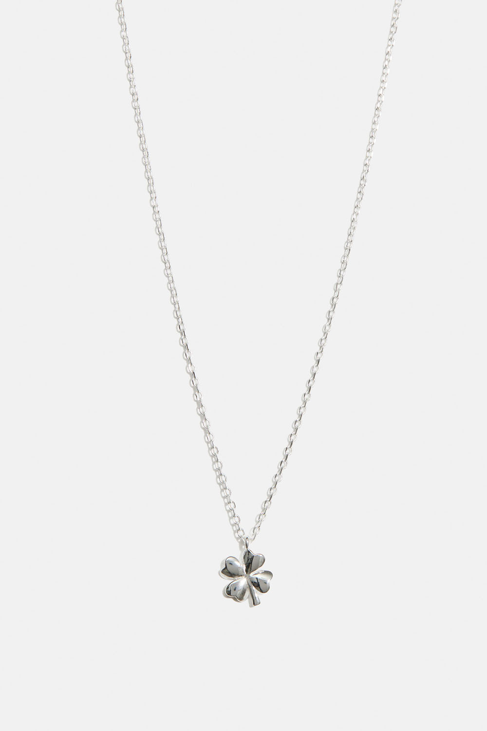 Halskjede i ekte sølv med firkløver
