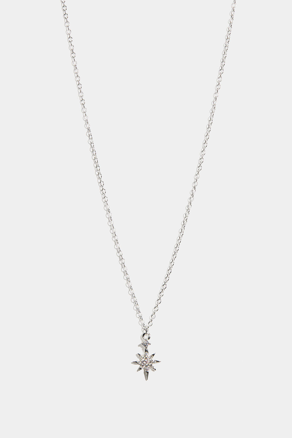 Halskjede i ekte sølv med stjerne og kubisk zirkonia