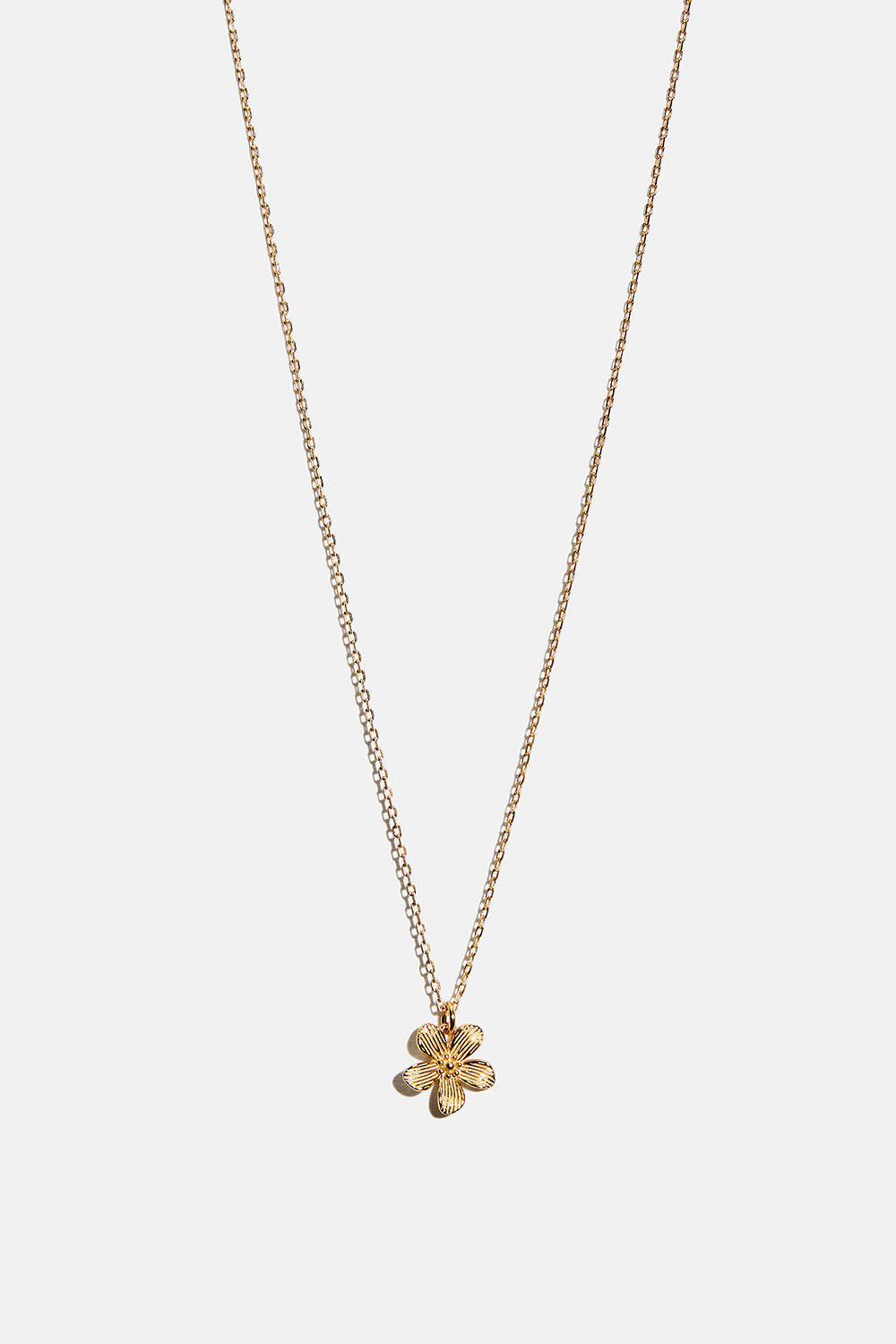 Halskjede i 18k forgylt ekte sølv med teksturert blomst